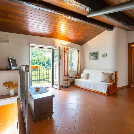 Apartman Gelsomino Among Vineyard - Happy